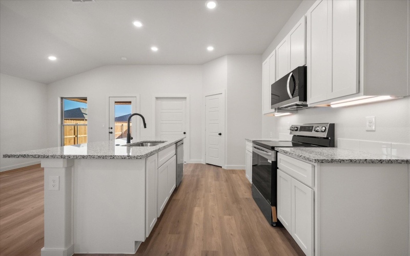 7205 7th Street, Lubbock, TX 79416, 4 Bedrooms Bedrooms, ,2 BathroomsBathrooms,Residential,For Sale,7205 7th Street,0,202600037