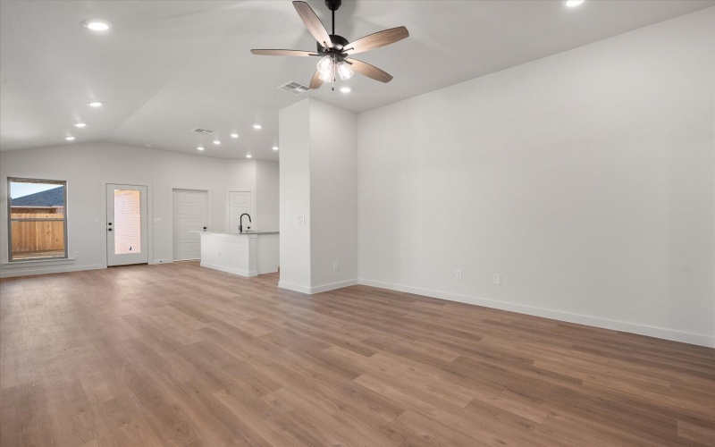 7205 7th Street, Lubbock, TX 79416, 4 Bedrooms Bedrooms, ,2 BathroomsBathrooms,Residential,For Sale,7205 7th Street,0,202600037