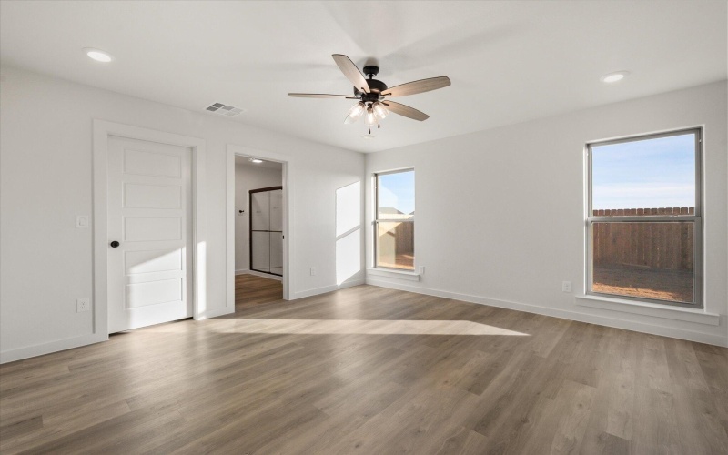 7023 14th Street, Lubbock, TX 79416, 3 Habitaciones Habitaciones , ,2 BañosBaños,Residential,En Venta,7023 14th Street,0,202600046