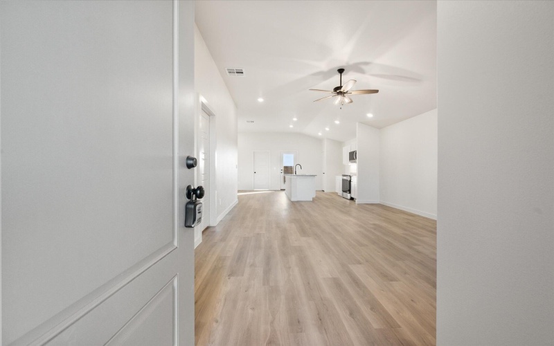 7023 14th Street, Lubbock, TX 79416, 3 Habitaciones Habitaciones , ,2 BañosBaños,Residential,En Venta,7023 14th Street,0,202600046