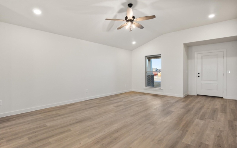 7023 14th Street, Lubbock, TX 79416, 3 Habitaciones Habitaciones , ,2 BañosBaños,Residential,En Venta,7023 14th Street,0,202600046