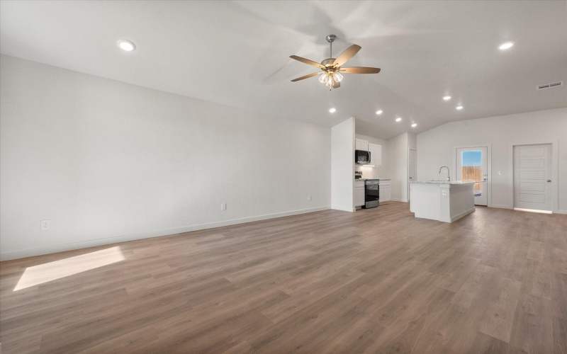 3110 138th Place, Lubbock, TX 79423, 3 Habitaciones Habitaciones , ,2 BañosBaños,Residential,En Venta,3110 138th Place,0,202600089