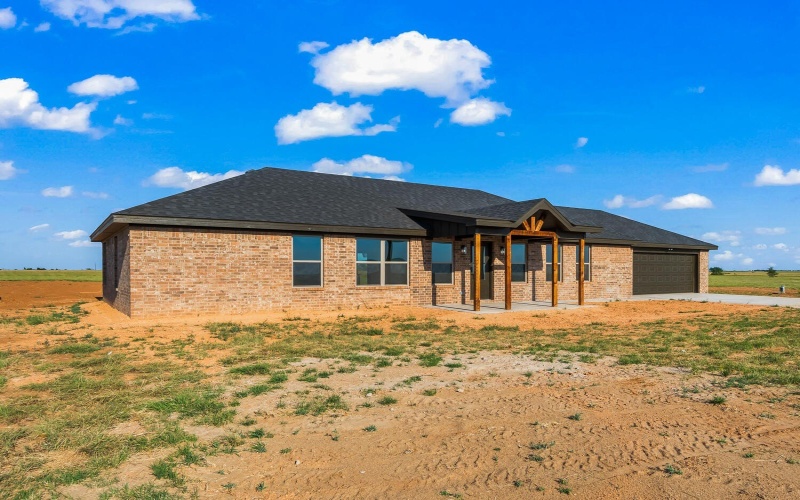14722 N County Road 1200, Shallowater, TX 79363, 4 Habitaciones Habitaciones , ,2 BañosBaños,Residential,En Venta,14722 N County Road 1200,0,202600126