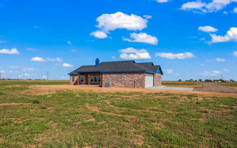 17414 County Road 3100, Lubbock, TX 79364, 3 Bedrooms Bedrooms, ,2 BathroomsBathrooms,Residential,For Sale,17414 County Road 3100,0,202600128