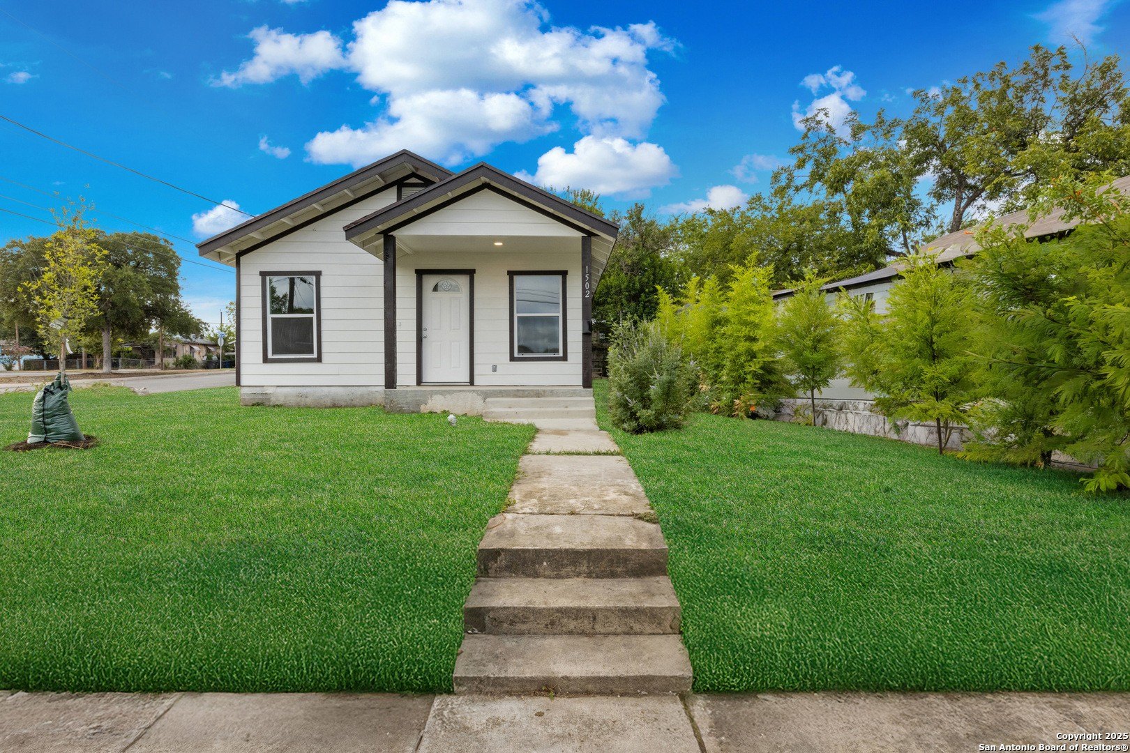 1502 Menchaca, San Antonio, TX 78207, 3 Bedrooms Bedrooms, ,2 BathroomsBathrooms,Residential,For Sale,1502 Menchaca,0,1898741