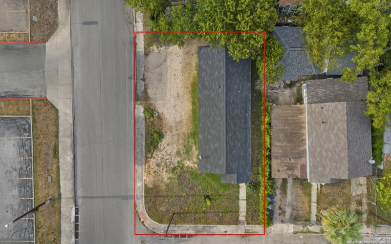 1502 Menchaca, San Antonio, TX 78207, 3 Bedrooms Bedrooms, ,2 BathroomsBathrooms,Residential,For Sale,1502 Menchaca,0,1898741