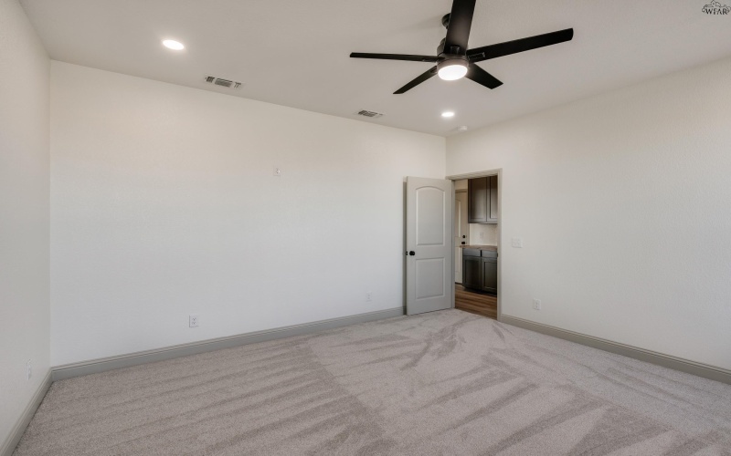 1426 AMHERST STREET, Burkburnett, TX 76354, 3 Habitaciones Habitaciones , ,2 BañosBaños,Residential,En Venta,1426 AMHERST STREET,0,181678