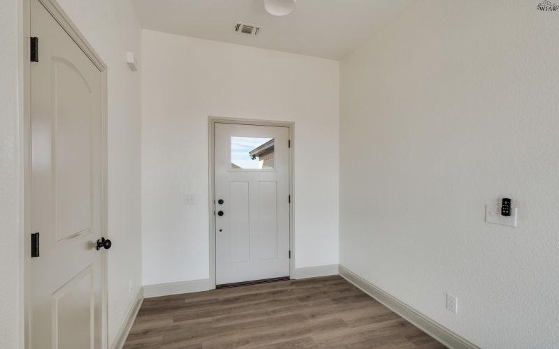 1426 AMHERST STREET, Burkburnett, TX 76354, 3 Habitaciones Habitaciones , ,2 BañosBaños,Residential,En Venta,1426 AMHERST STREET,0,181678