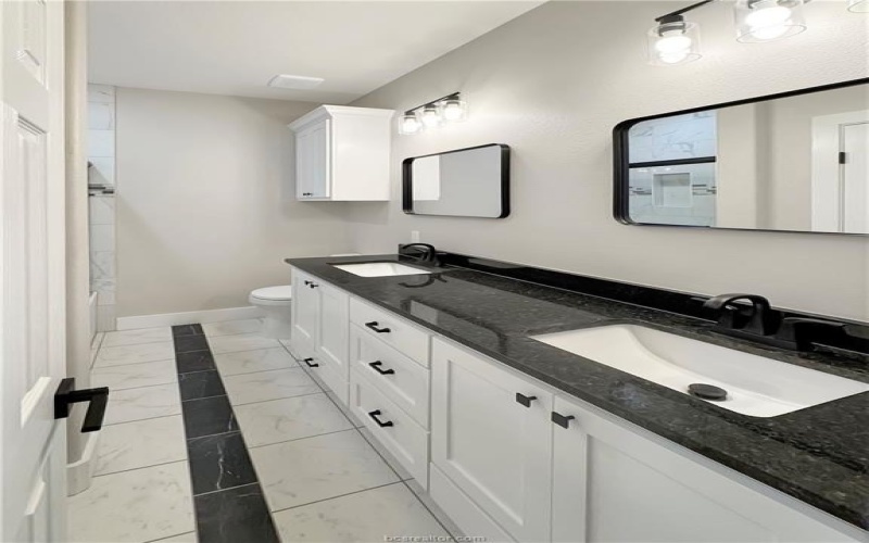 2100 Zebrina Court, Bryan, TX 77807, 4 Habitaciones Habitaciones , ,2 BañosBaños,Residential,En Venta,2100 Zebrina Court,0,26000165