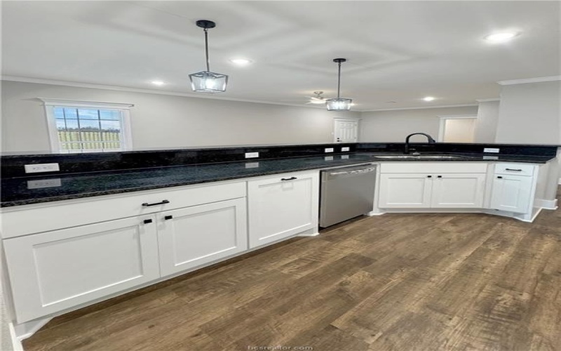 2100 Zebrina Court, Bryan, TX 77807, 4 Habitaciones Habitaciones , ,2 BañosBaños,Residential,En Venta,2100 Zebrina Court,0,26000165