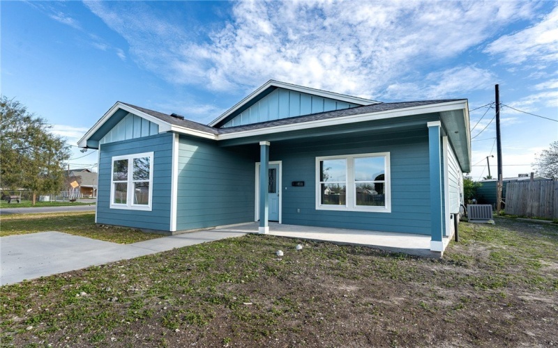 2502 Lynch Street, Corpus Christi, TX 78404, 3 Bedrooms Bedrooms, ,2 BathroomsBathrooms,Residential,For Sale,2502 Lynch Street,0,469510