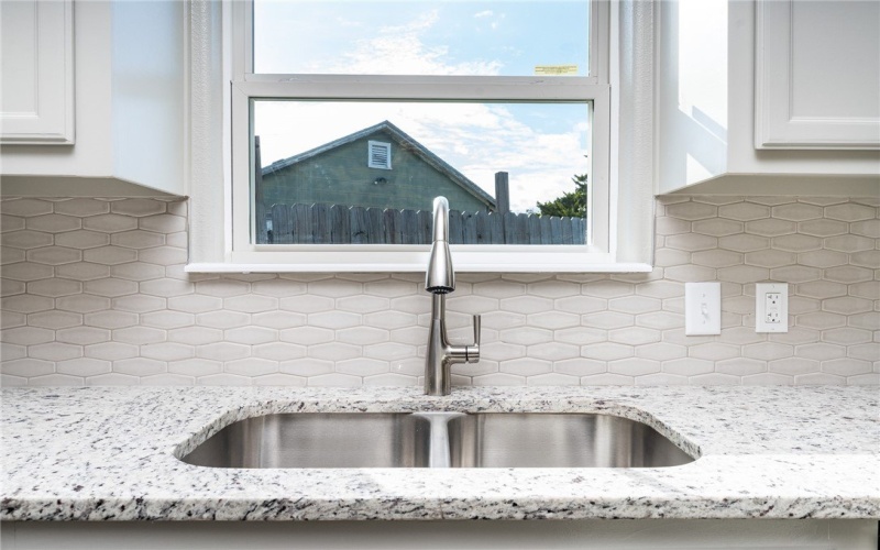 2502 Lynch Street, Corpus Christi, TX 78404, 3 Bedrooms Bedrooms, ,2 BathroomsBathrooms,Residential,For Sale,2502 Lynch Street,0,469510