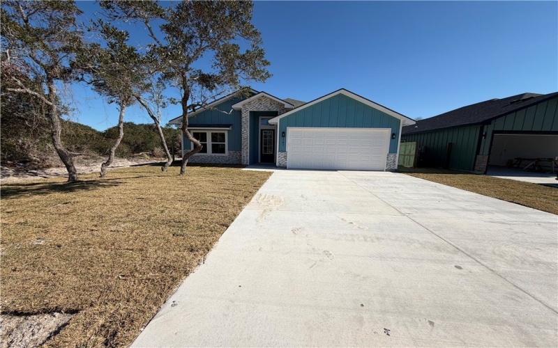 741 S 10th, Aransas Pass, TX 78336, 3 Habitaciones Habitaciones , ,2 BañosBaños,Residential,En Venta,741 S 10th,0,469515