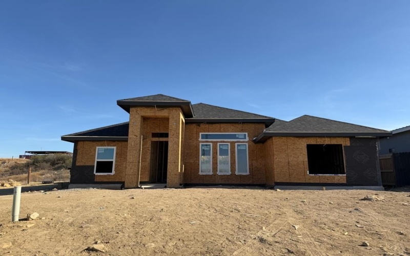 2058 Frank Chisum St., Eagle Pass, TX 78852, 3 Bedrooms Bedrooms, ,2 BathroomsBathrooms,Residential,For Sale,2058 Frank Chisum St.,0,81967