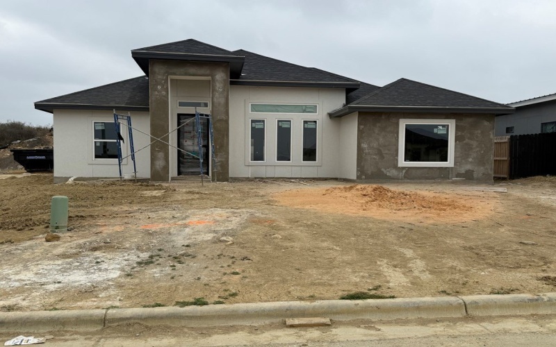 2058 Frank Chisum St., Eagle Pass, TX 78852, 3 Bedrooms Bedrooms, ,2 BathroomsBathrooms,Residential,For Sale,2058 Frank Chisum St.,0,81967