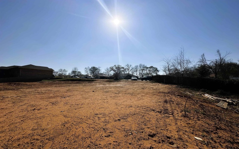 110 Elmwood Court, Palestine, TX 75801, ,Residential,For Sale,110 Elmwood Court,0,25010323