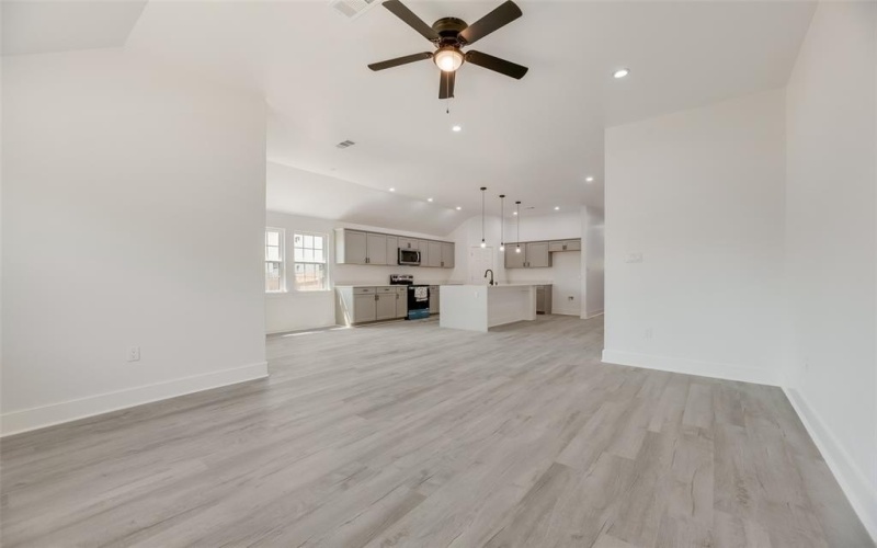 6031 Plum Dale Road, Dallas, TX 75241, 4 Habitaciones Habitaciones , ,2 BañosBaños,Residential,En Venta,6031 Plum Dale Road,0,21145276