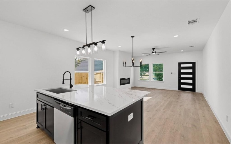 1308 Daffan Avenue, Ennis, TX 75119, 4 Habitaciones Habitaciones , ,2 BañosBaños,Residential,En Venta,1308 Daffan Avenue,0,21145295