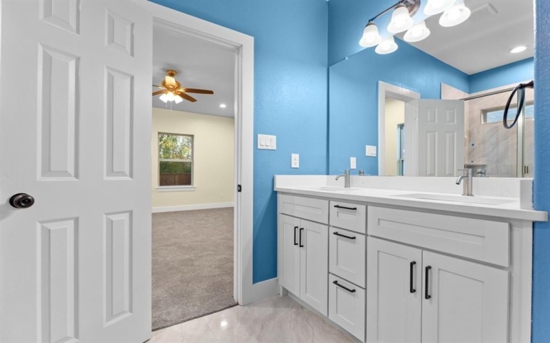 520 E 5TH Street, Bonham, TX 75418, 3 Habitaciones Habitaciones , ,2 BañosBaños,Residential,En Venta,520 E 5TH Street,0,21145450