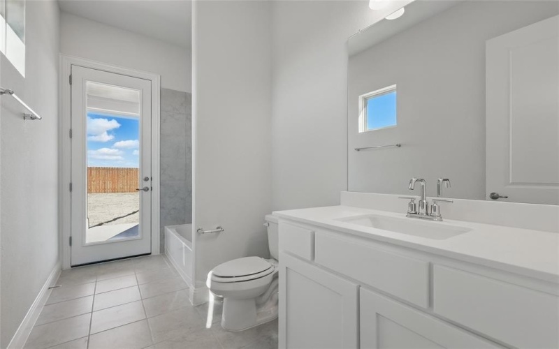 307 Trinity Court, Shady Shores, TX 76208, 4 Bedrooms Bedrooms, ,3 BathroomsBathrooms,Residential,For Sale,307 Trinity Court,0,21145568