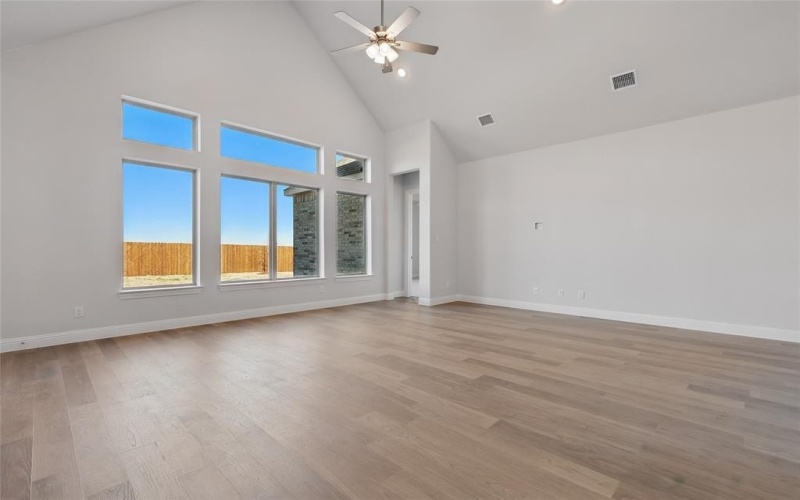 307 Trinity Court, Shady Shores, TX 76208, 4 Bedrooms Bedrooms, ,3 BathroomsBathrooms,Residential,For Sale,307 Trinity Court,0,21145568