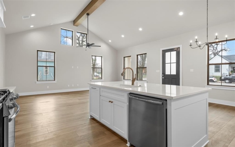 529 N 10th Street, Waco, TX 76701, 3 Habitaciones Habitaciones , ,3 BañosBaños,Residential,En Venta,529 N 10th Street,0,21145698