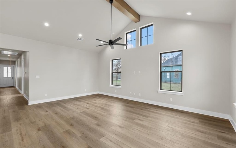 529 N 10th Street, Waco, TX 76701, 3 Habitaciones Habitaciones , ,3 BañosBaños,Residential,En Venta,529 N 10th Street,0,21145698