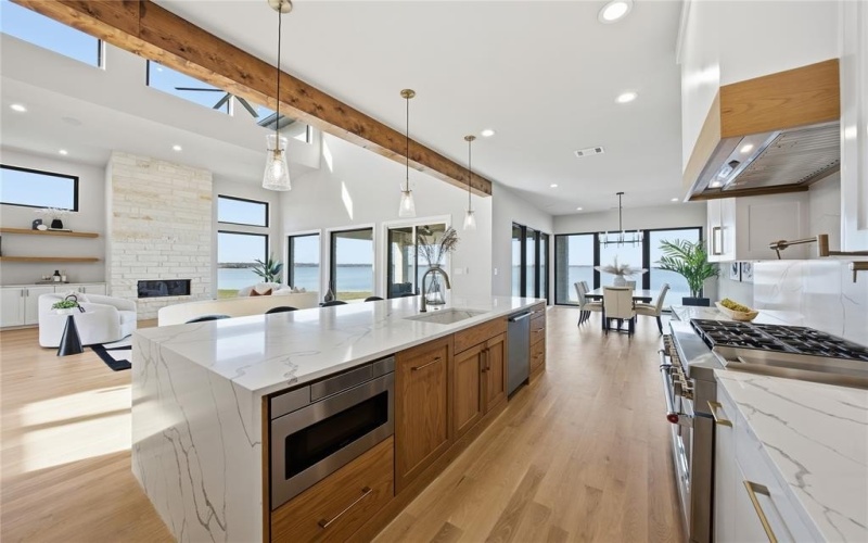 104 Mary Court, Gun Barrel City, TX 75156, 4 Habitaciones Habitaciones , ,5 BañosBaños,Residential,En Venta,104 Mary Court,0,21135960