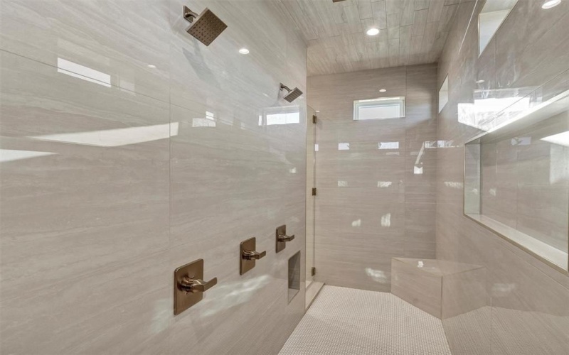 2408 Candlestick Drive, Granbury, TX 76049, 4 Habitaciones Habitaciones , ,3 BañosBaños,Residential,En Venta,2408 Candlestick Drive,0,21138434