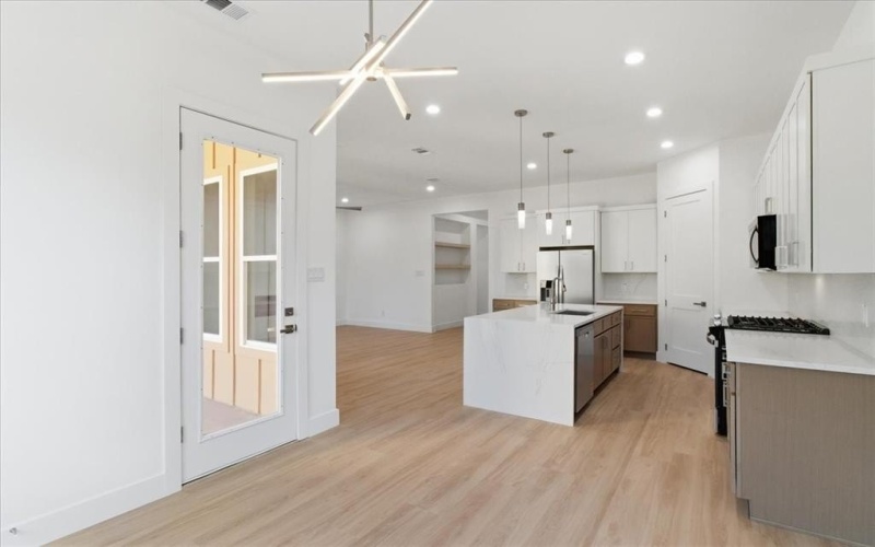 2159 Echo Lake Drive, Dallas, TX 75253, 4 Habitaciones Habitaciones , ,2 BañosBaños,Residential,En Venta,2159 Echo Lake Drive,0,21139266