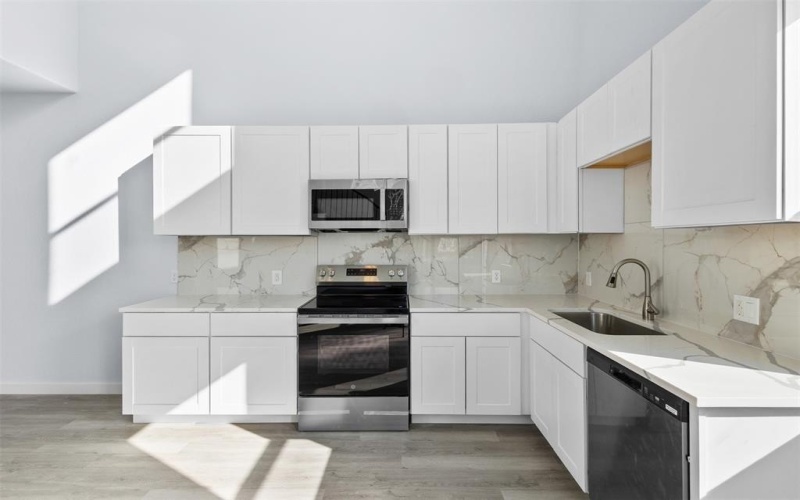 2204 Cedarwood Trail, Granbury, TX 76048, 3 Bedrooms Bedrooms, ,2 BathroomsBathrooms,Residential,For Sale,2204 Cedarwood Trail,0,21139850