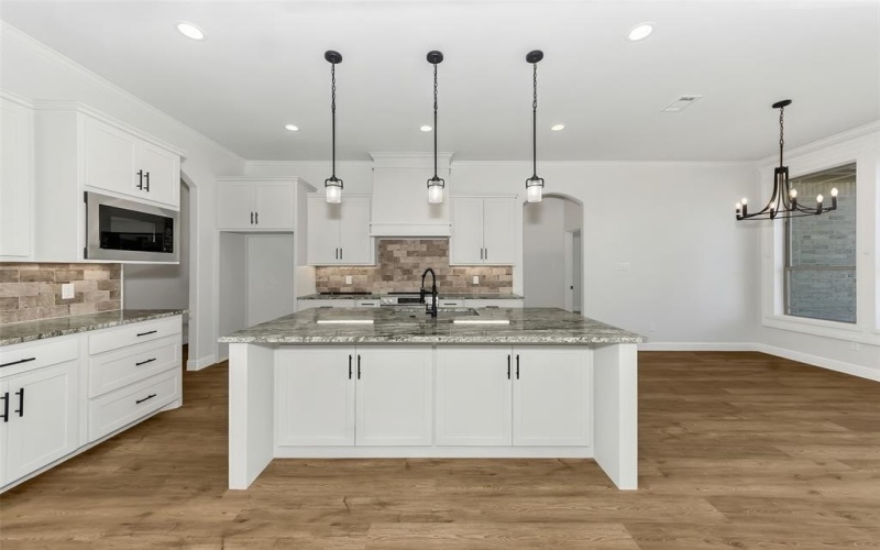 801 Holiday Hills Drive, Mineral Wells, TX 76067, 4 Habitaciones Habitaciones , ,2 BañosBaños,Residential,En Venta,801 Holiday Hills Drive,0,21142794