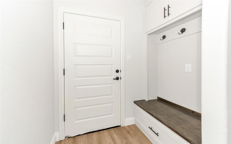 801 Holiday Hills Drive, Mineral Wells, TX 76067, 4 Habitaciones Habitaciones , ,2 BañosBaños,Residential,En Venta,801 Holiday Hills Drive,0,21142794