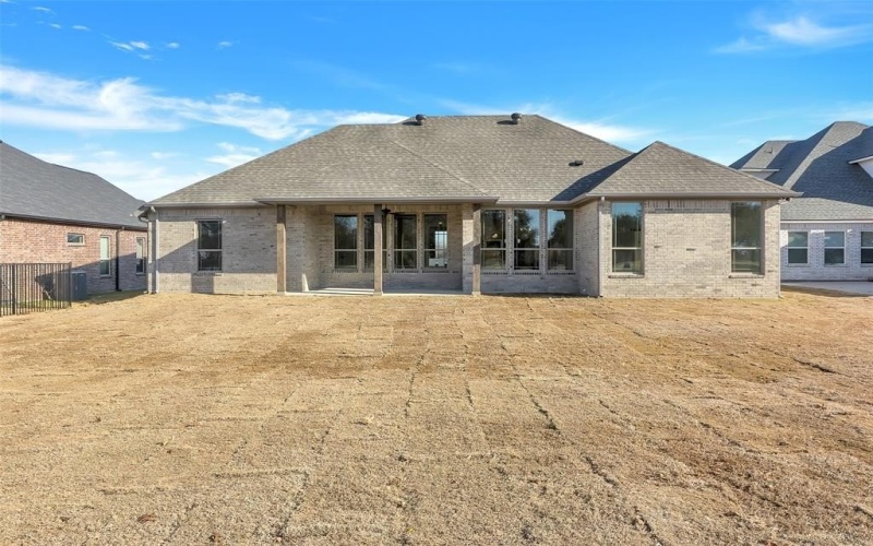 801 Holiday Hills Drive, Mineral Wells, TX 76067, 4 Habitaciones Habitaciones , ,2 BañosBaños,Residential,En Venta,801 Holiday Hills Drive,0,21142794