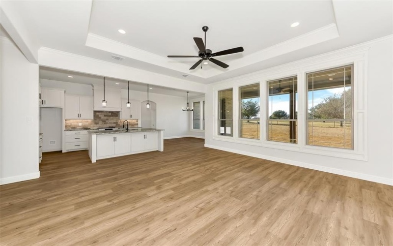 801 Holiday Hills Drive, Mineral Wells, TX 76067, 4 Habitaciones Habitaciones , ,2 BañosBaños,Residential,En Venta,801 Holiday Hills Drive,0,21142794