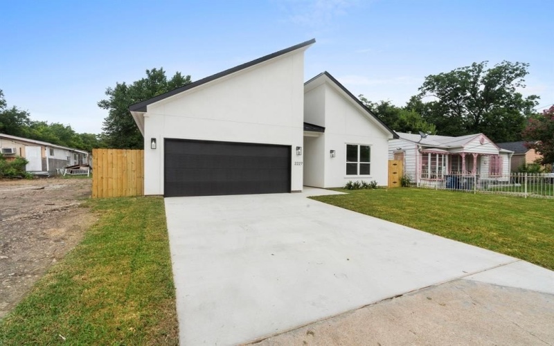 2227 Fordham Road, Dallas, TX 75216, 4 Bedrooms Bedrooms, ,2 BathroomsBathrooms,Residential,For Sale,2227 Fordham Road,0,21143266