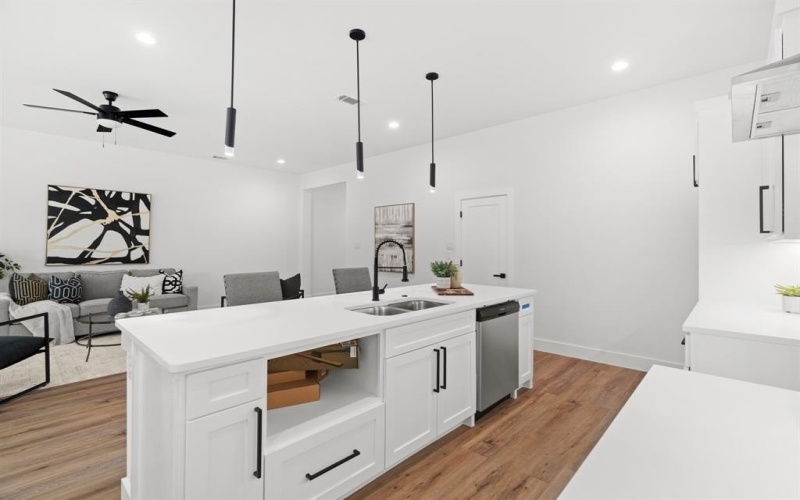 2227 Fordham Road, Dallas, TX 75216, 4 Bedrooms Bedrooms, ,2 BathroomsBathrooms,Residential,For Sale,2227 Fordham Road,0,21143266