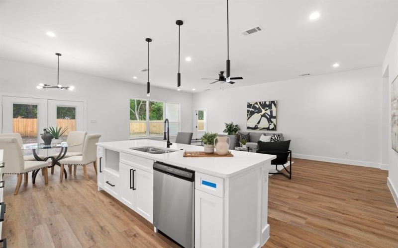 2227 Fordham Road, Dallas, TX 75216, 4 Bedrooms Bedrooms, ,2 BathroomsBathrooms,Residential,For Sale,2227 Fordham Road,0,21143266