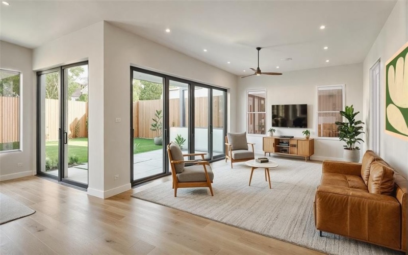 1711 Morris Street, Dallas, TX 75212, 5 Habitaciones Habitaciones , ,3 BañosBaños,Residential,En Venta,1711 Morris Street,0,21144146