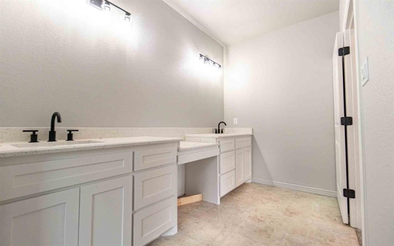 1509 Anaconda Trail, Granbury, TX 76048, 4 Bedrooms Bedrooms, ,2 BathroomsBathrooms,Residential,For Sale,1509 Anaconda Trail,0,21144547