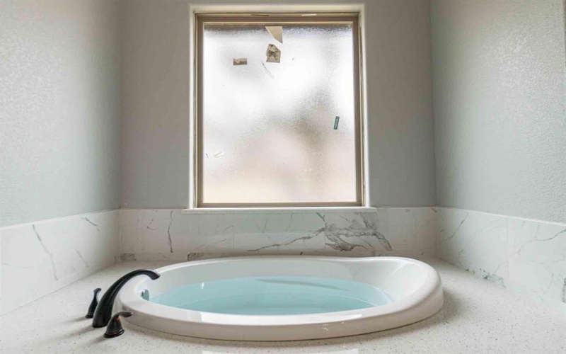 1509 Anaconda Trail, Granbury, TX 76048, 4 Bedrooms Bedrooms, ,2 BathroomsBathrooms,Residential,For Sale,1509 Anaconda Trail,0,21144547