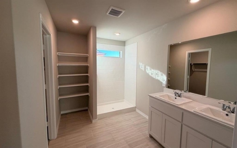 8445 HOLLYMEAD Lane, Fort Worth, TX 76131, 4 Bedrooms Bedrooms, ,3 BathroomsBathrooms,Residential,For Sale,8445 HOLLYMEAD Lane,0,21144776