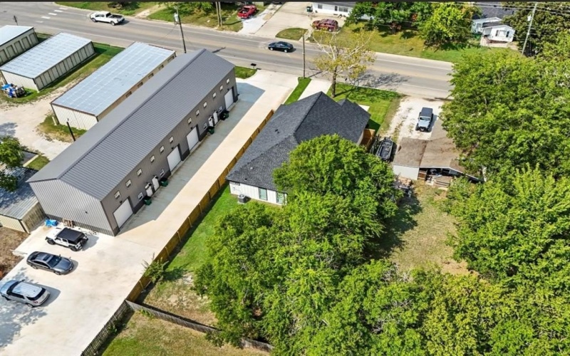 1118 S Grand Avenue, Gainesville, TX 76240, 4 Bedrooms Bedrooms, ,2 BathroomsBathrooms,Residential,For Sale,1118 S Grand Avenue,0,21145224