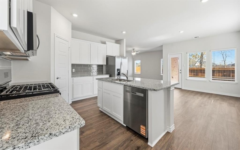 3533 Amaretto Road, Aubrey, TX 76227, 4 Habitaciones Habitaciones , ,2 BañosBaños,Residential,En Venta,3533 Amaretto Road,0,21145864