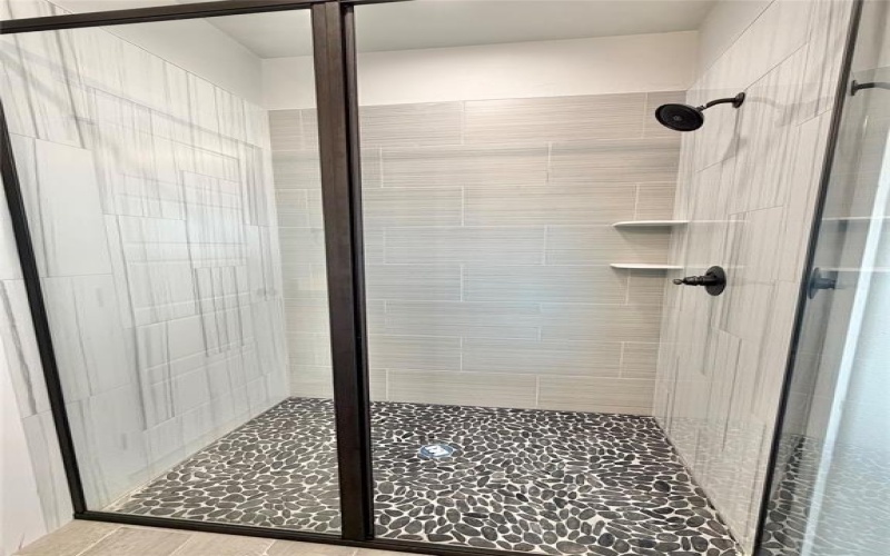 2008 Collin Street, Weatherford, TX 76085, 4 Bedrooms Bedrooms, ,3 BathroomsBathrooms,Residential,For Sale,2008 Collin Street,0,21146004