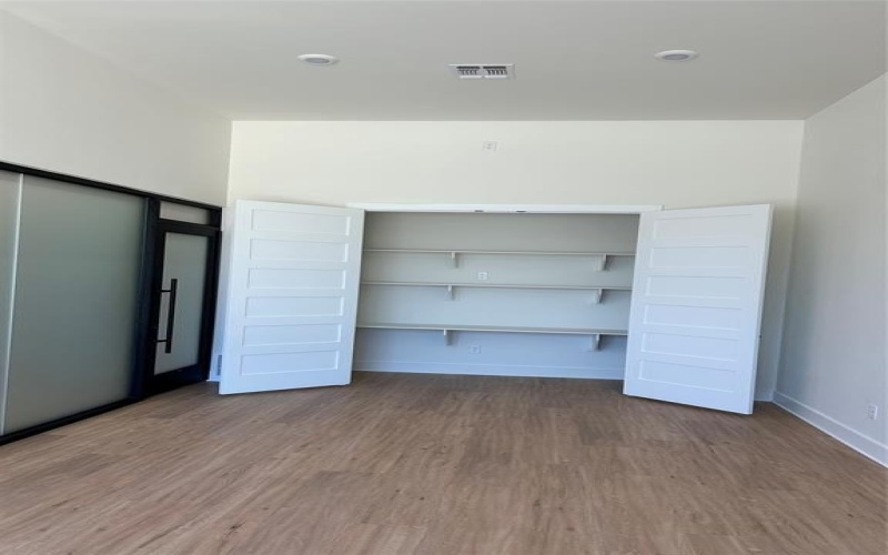 207 N Main Street, Joshua, TX 76058, ,Other,For Sale,207 N Main Street,0,21146178