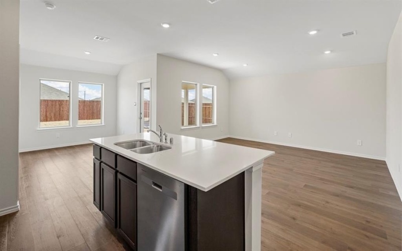 512 Yellow Rose Road, Princeton, TX 75407, 4 Bedrooms Bedrooms, ,2 BathroomsBathrooms,Residential,For Sale,512 Yellow Rose Road,0,21146213