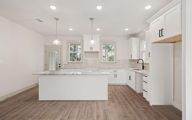 5639 Barkridge Drive, Granbury, TX 76048, 3 Habitaciones Habitaciones , ,2 BañosBaños,Residential,En Venta,5639 Barkridge Drive,0,21146221