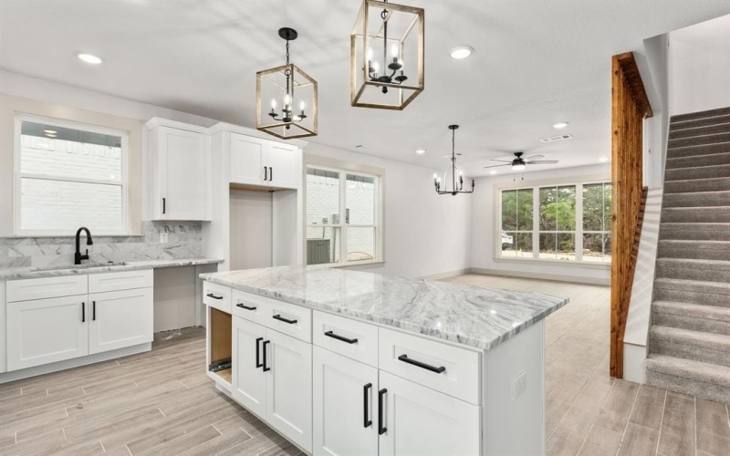 5703 Barkridge Drive, Granbury, TX 76048, 3 Bedrooms Bedrooms, ,2 BathroomsBathrooms,Residential,For Sale,5703 Barkridge Drive,0,21146225