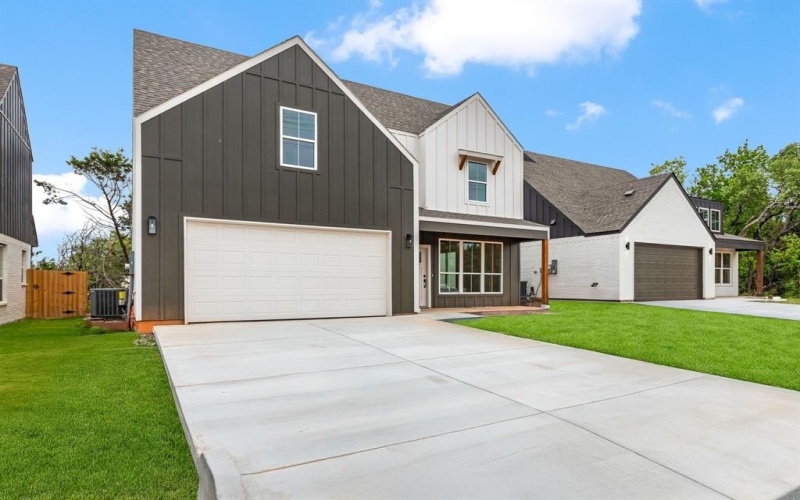 5703 Barkridge Drive, Granbury, TX 76048, 3 Bedrooms Bedrooms, ,2 BathroomsBathrooms,Residential,For Sale,5703 Barkridge Drive,0,21146225